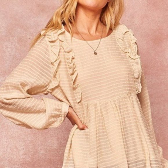 Gorgeous and Comfortable top for fall - Picture 4 of 5